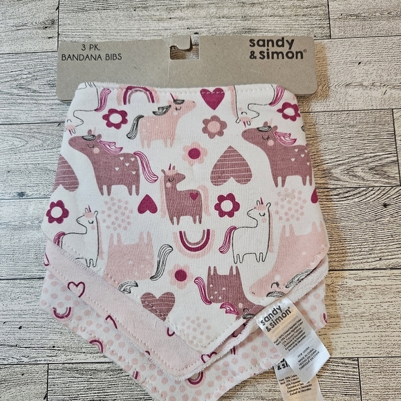 Bandana Bibs NWT Pack Of 3 Unicorns Hearts & Rainbows - Picture 1 of 5